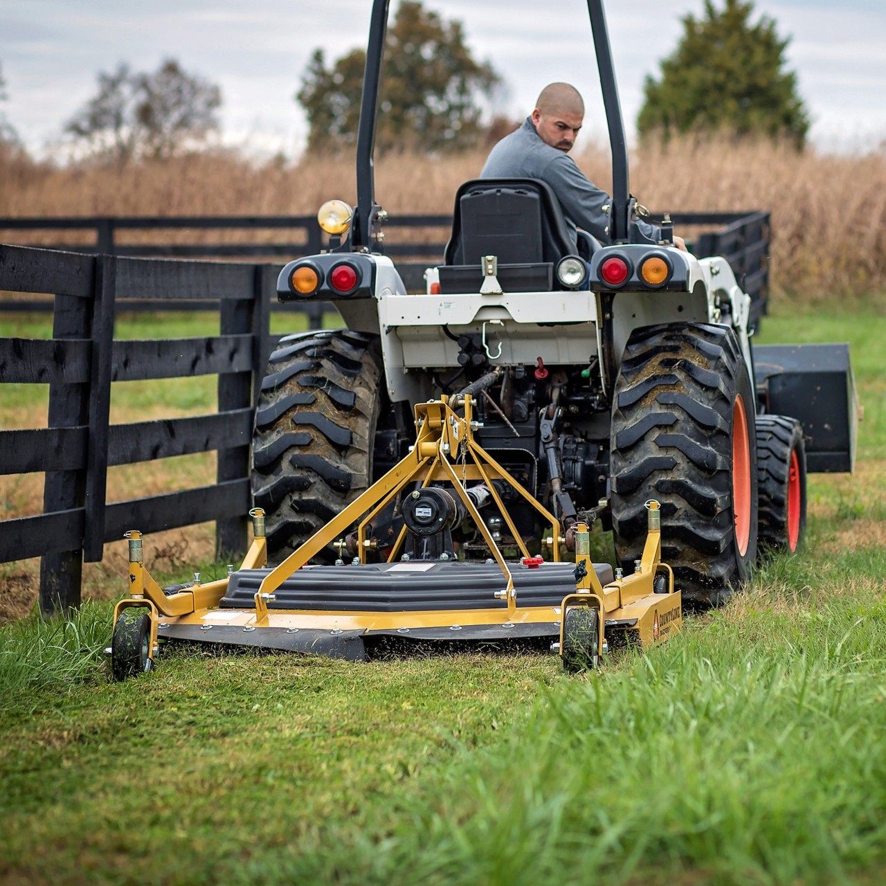 Image of a tractor 3-point finishing mower.
